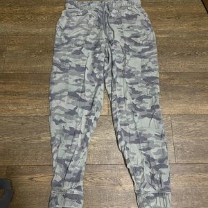 American Eagle Camo Joggers